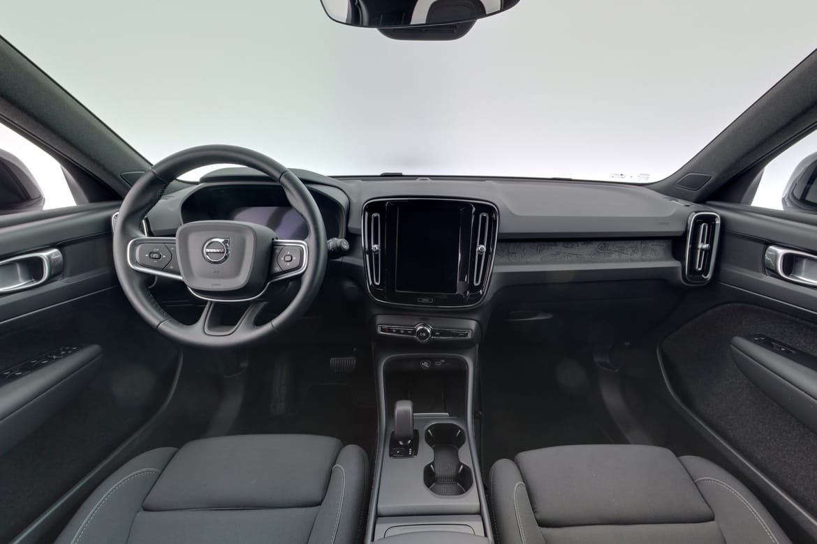 Volvo EX40 2025, bild 7/10