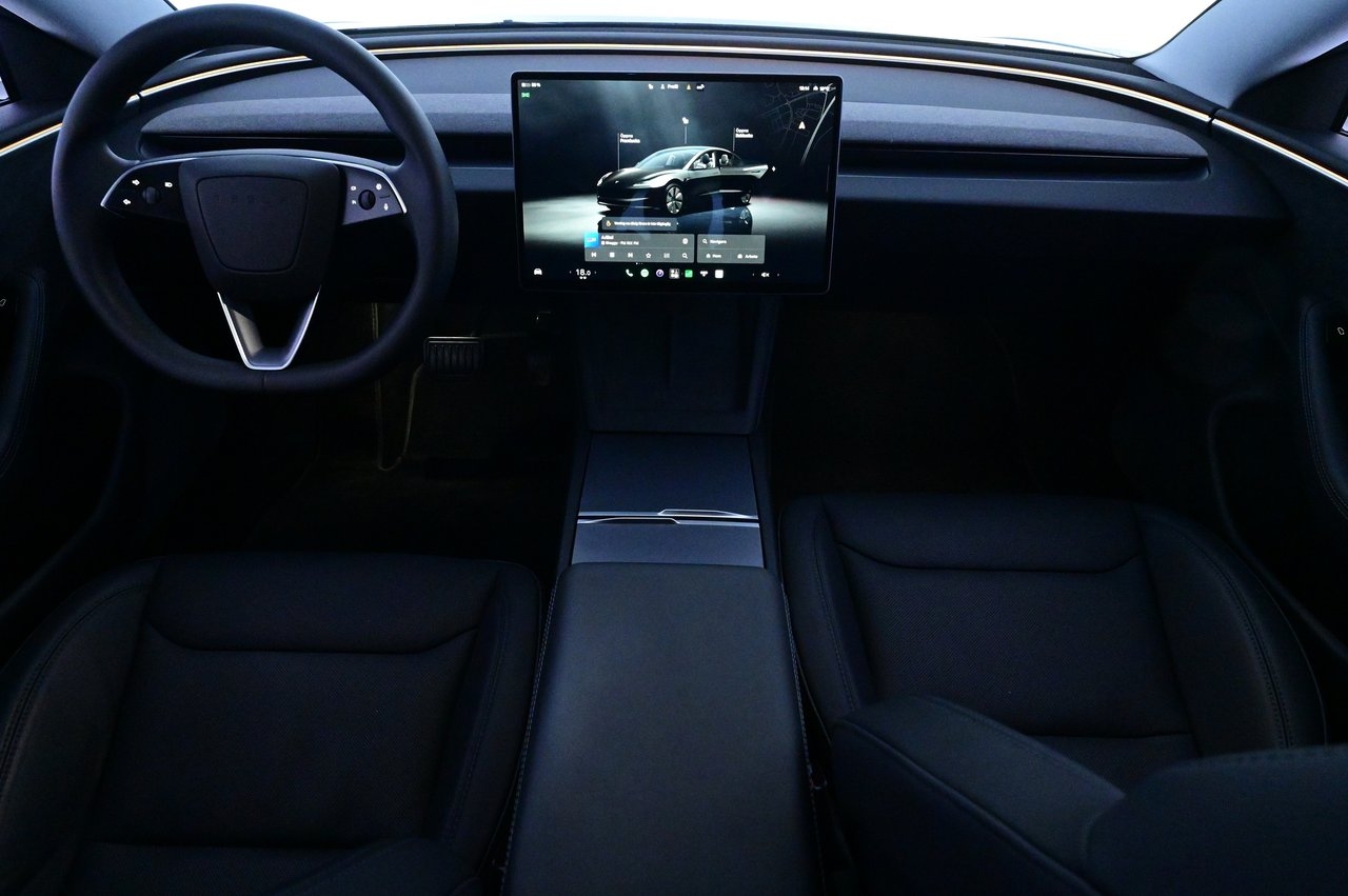 Tesla Model 3 2024, bild 6/10