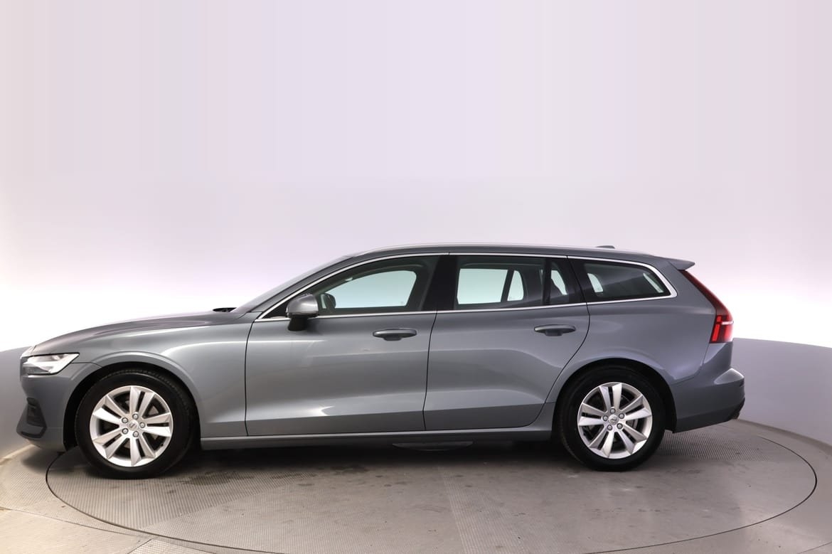 Volvo V60 D4 Momentum Advanced 2020, bild 2/10