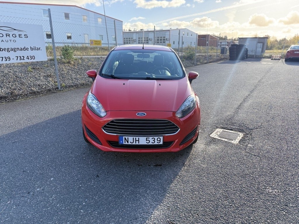 Ford Fiesta 5-dörrar 1.25 Trend Euro 5 2013, bild 6/10