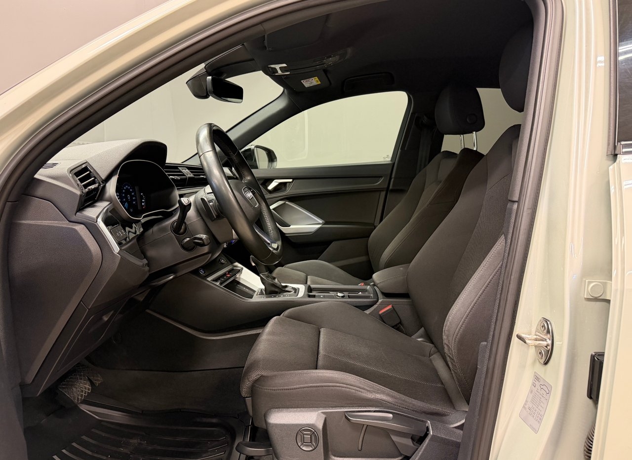Audi Q3 Sportback 45 TFSI e Cockpit 2022, bild 7/10