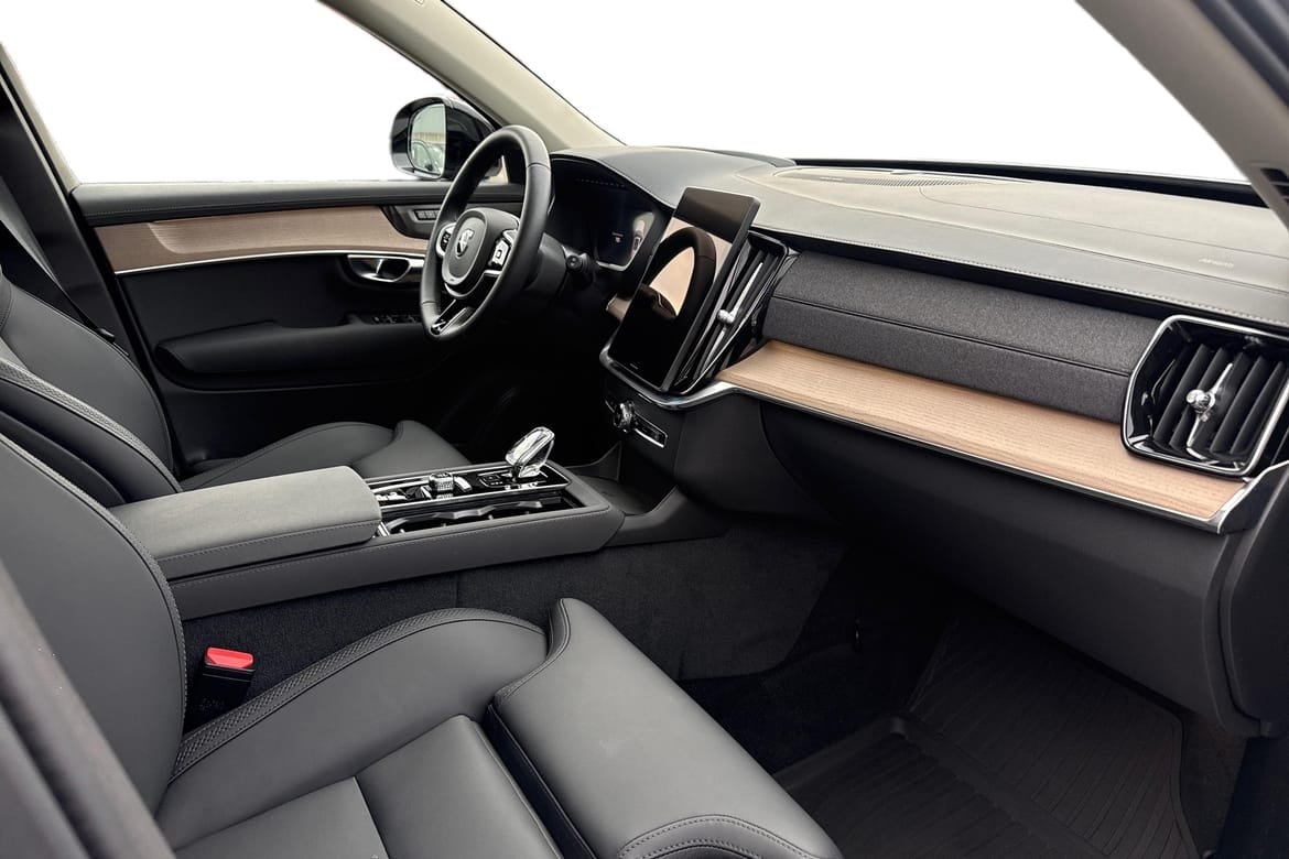 Volvo XC90 T8 Ultra Dark 2026, bild 7/10