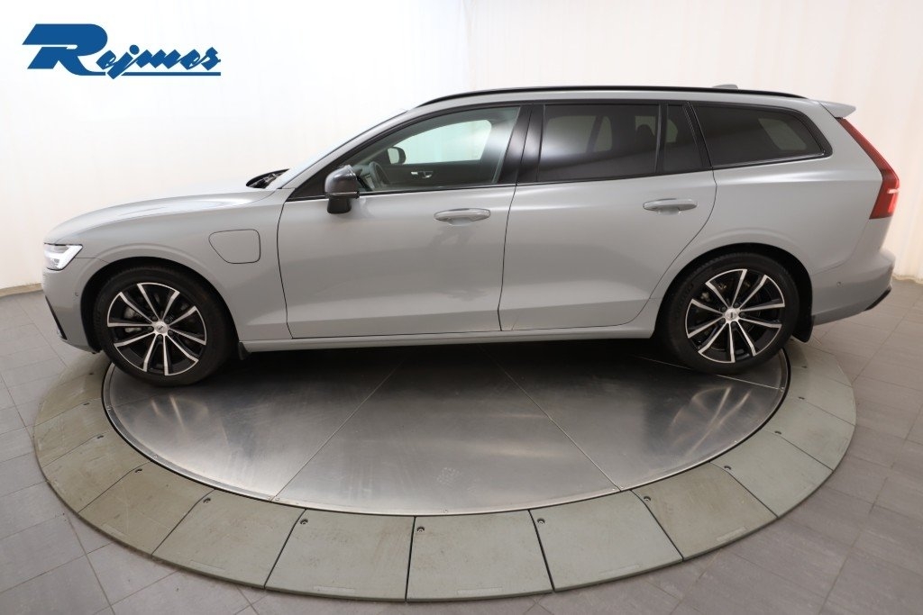 Volvo V60 Plus Dark Nordic 2025, bild 3/10