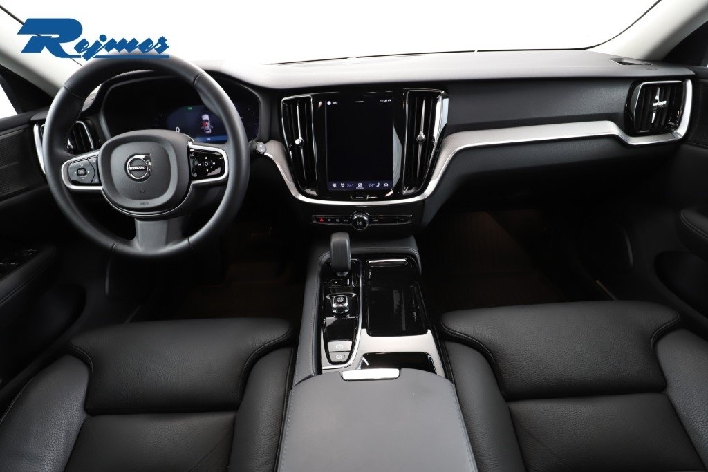 Volvo V60 Plus Dark Nordic 2025, bild 2/10