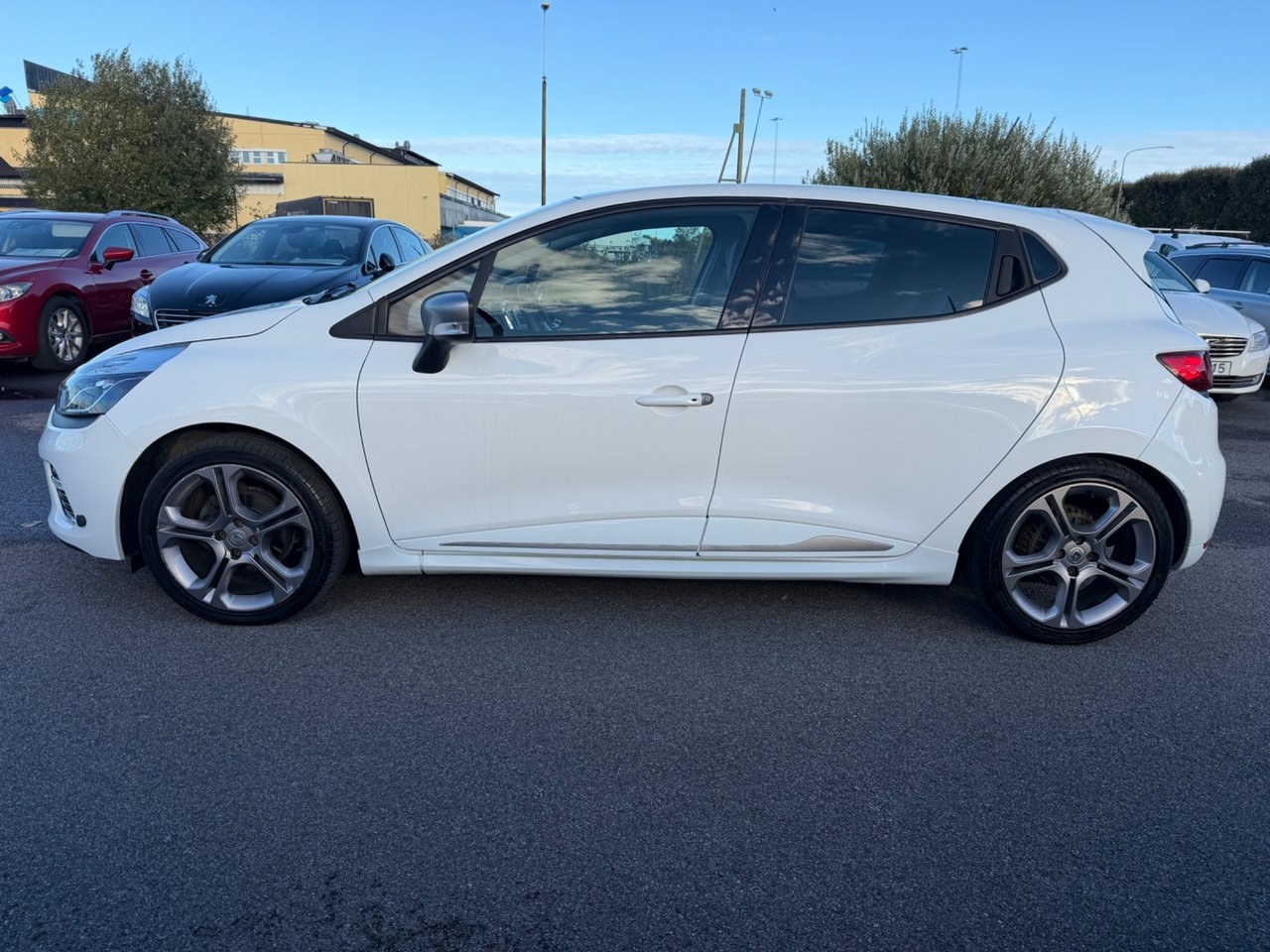 Renault Clio TCe 120 GT 2015, kuva 2/10