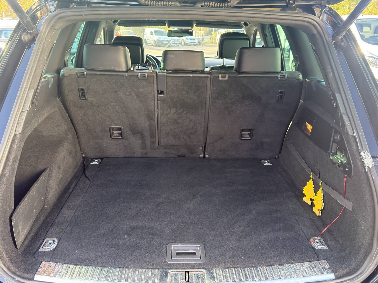 Volkswagen Touareg 2012, bild 6/10