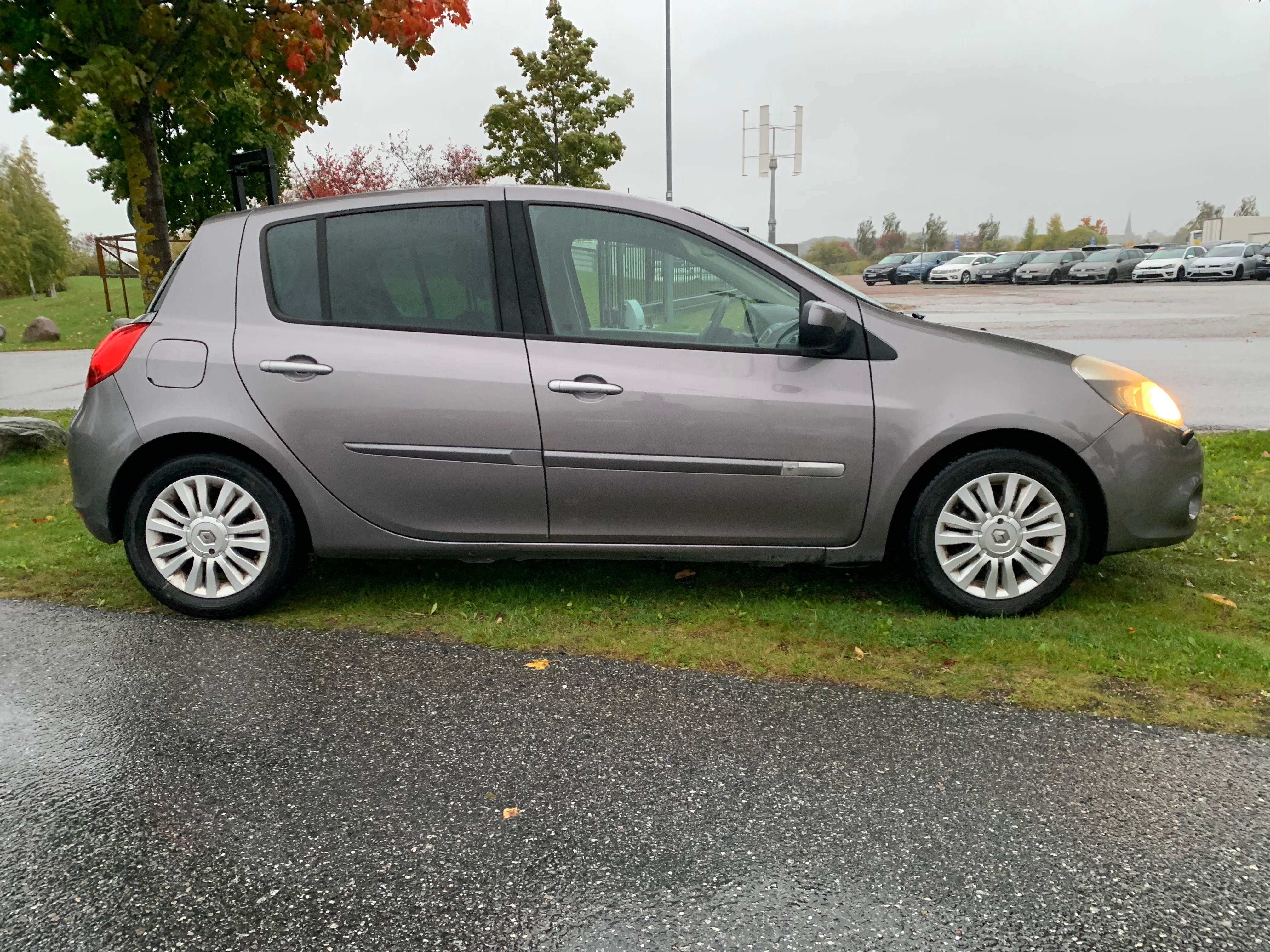 Renault Clio 2010, bild 2/6