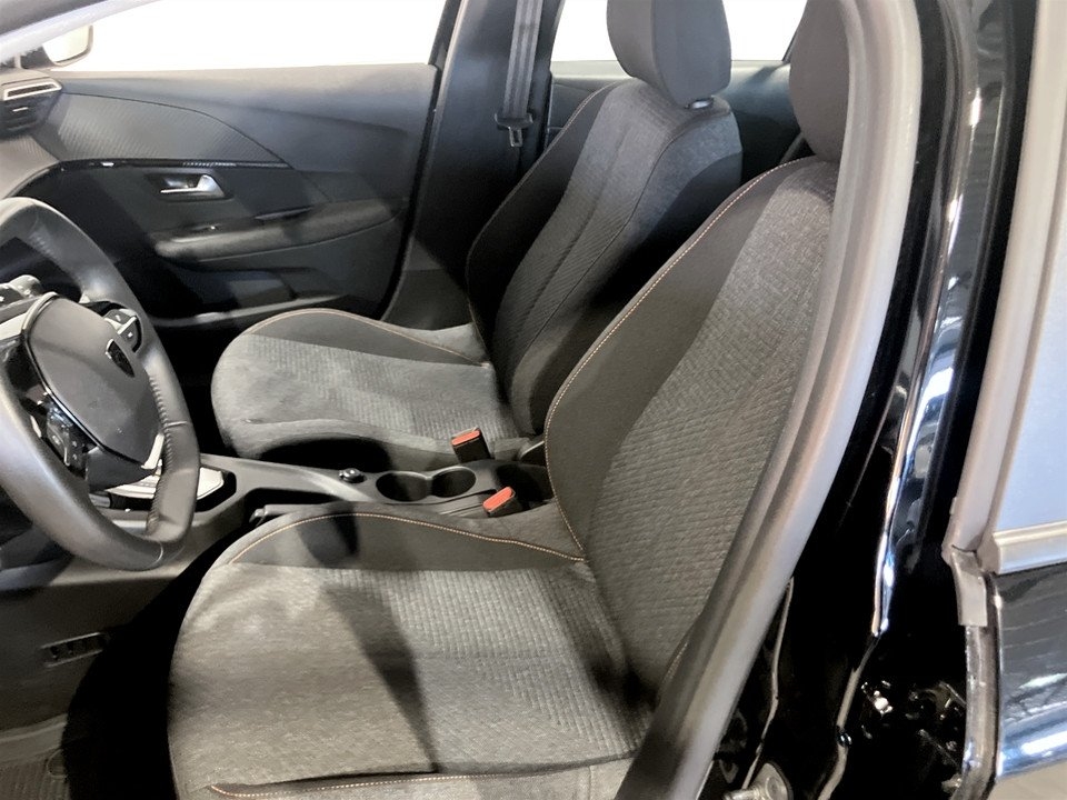Peugeot 208 1.2 Hybrid 100 Style 2025, bild 4/10