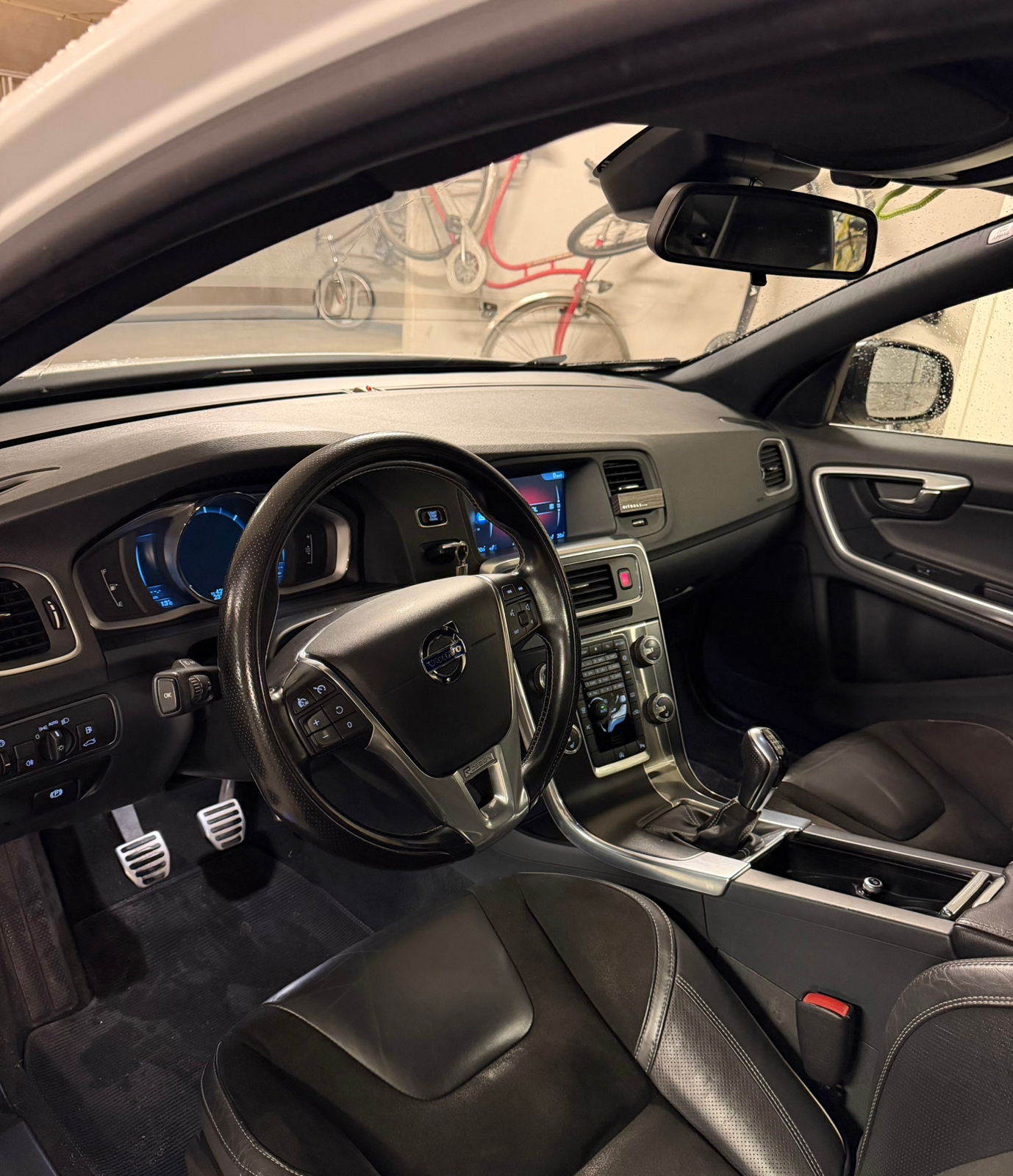 Volvo S60 D4 Manuell R-Design 2016, bild 5/7
