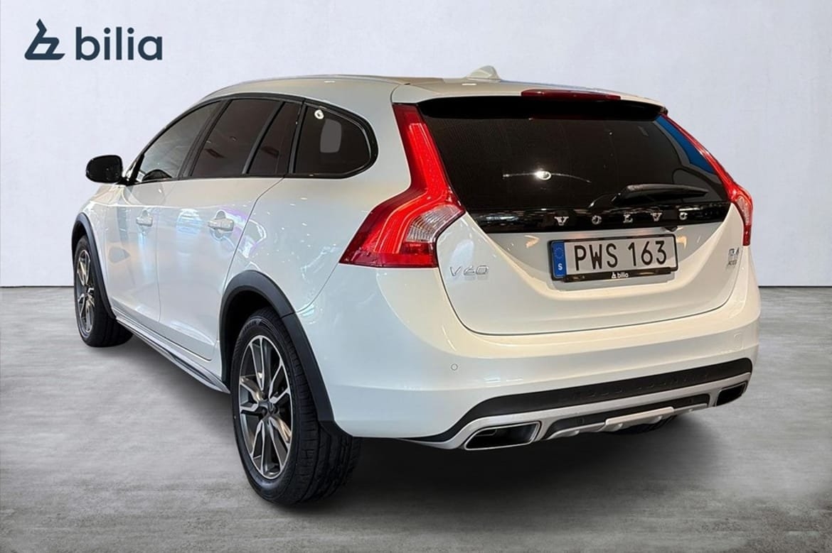 Volvo V60 Cross Country D4 Summum 2017, bild 6/10
