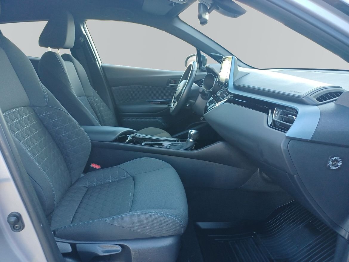 Toyota C-HR 2.0 Hybrid 2020, bild 6/10