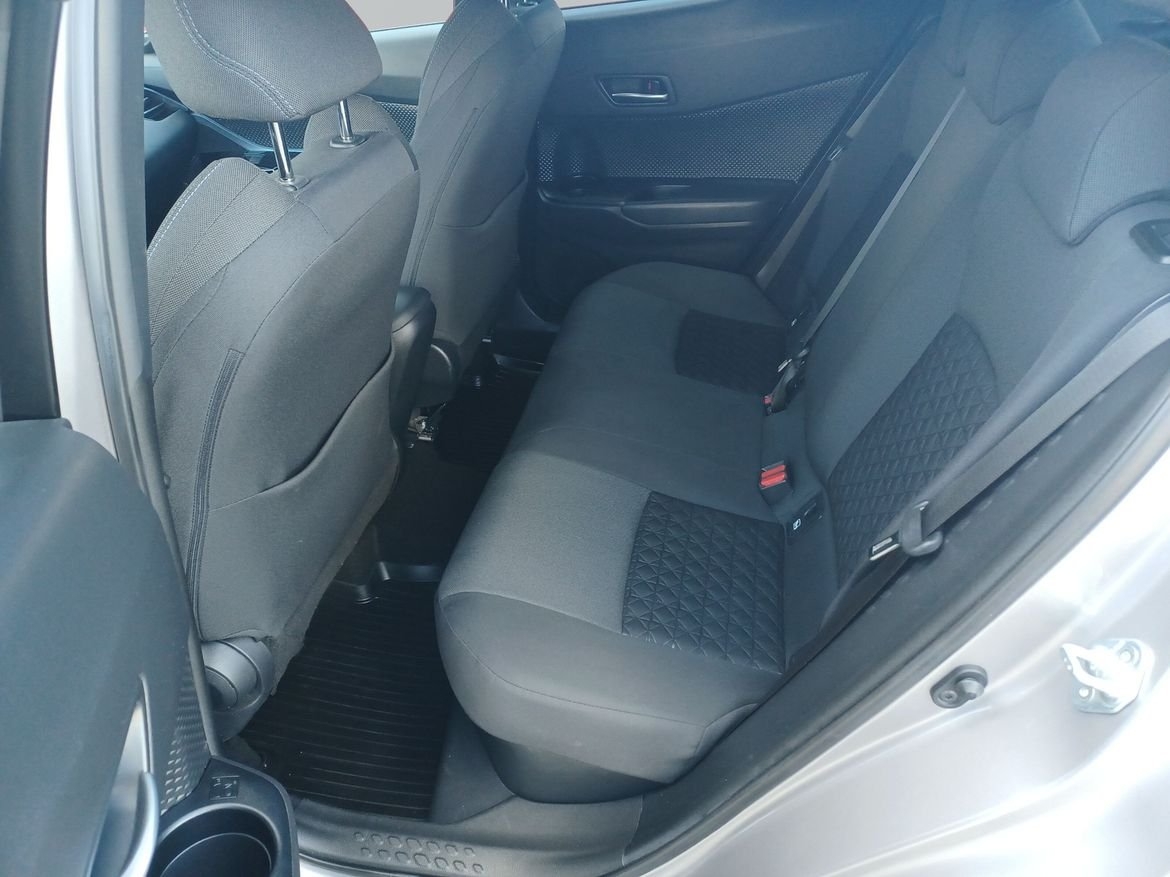 Toyota C-HR 2.0 Hybrid 2020, bild 7/10