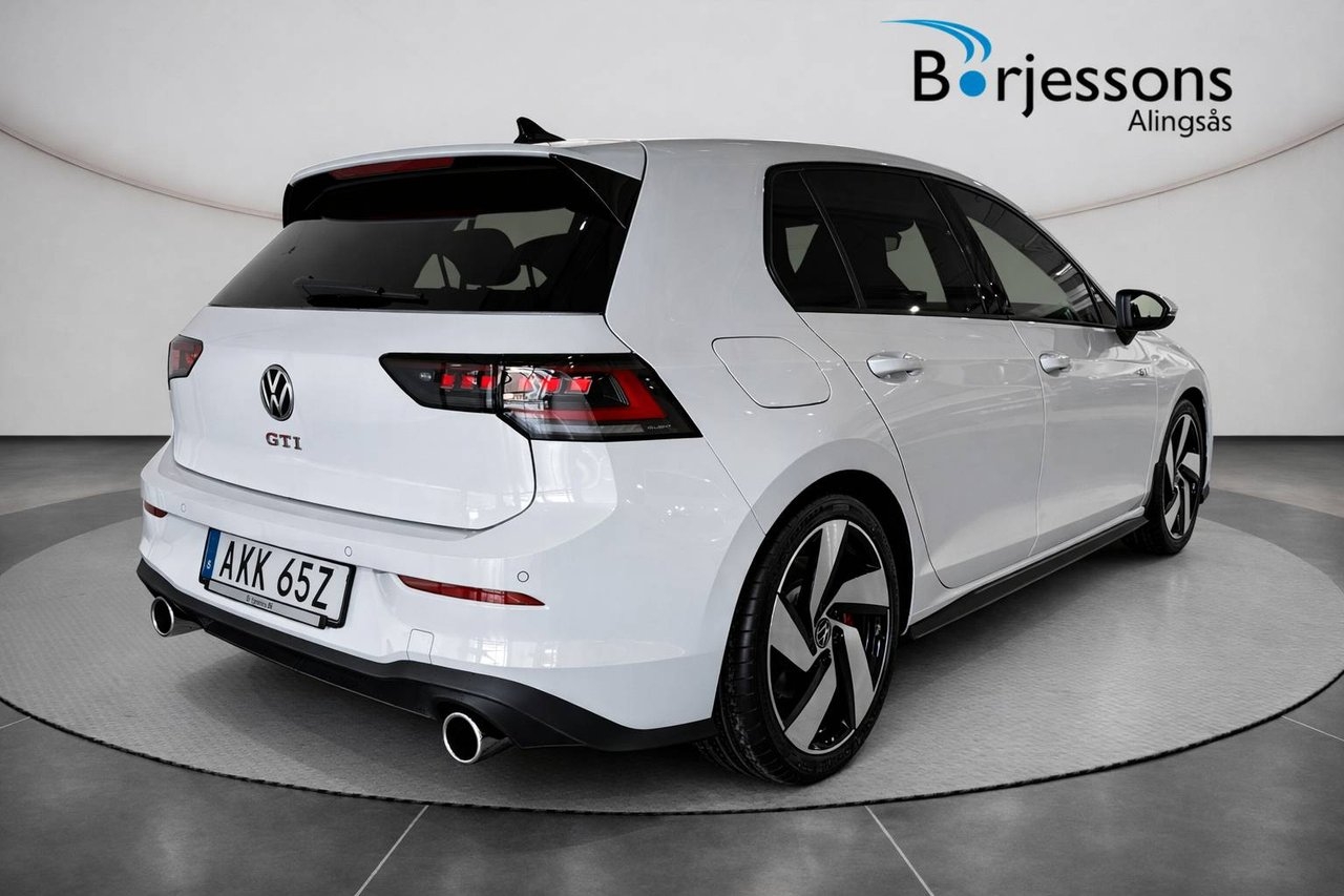 Volkswagen Golf GTI 265 hk 2027, bild 3/8