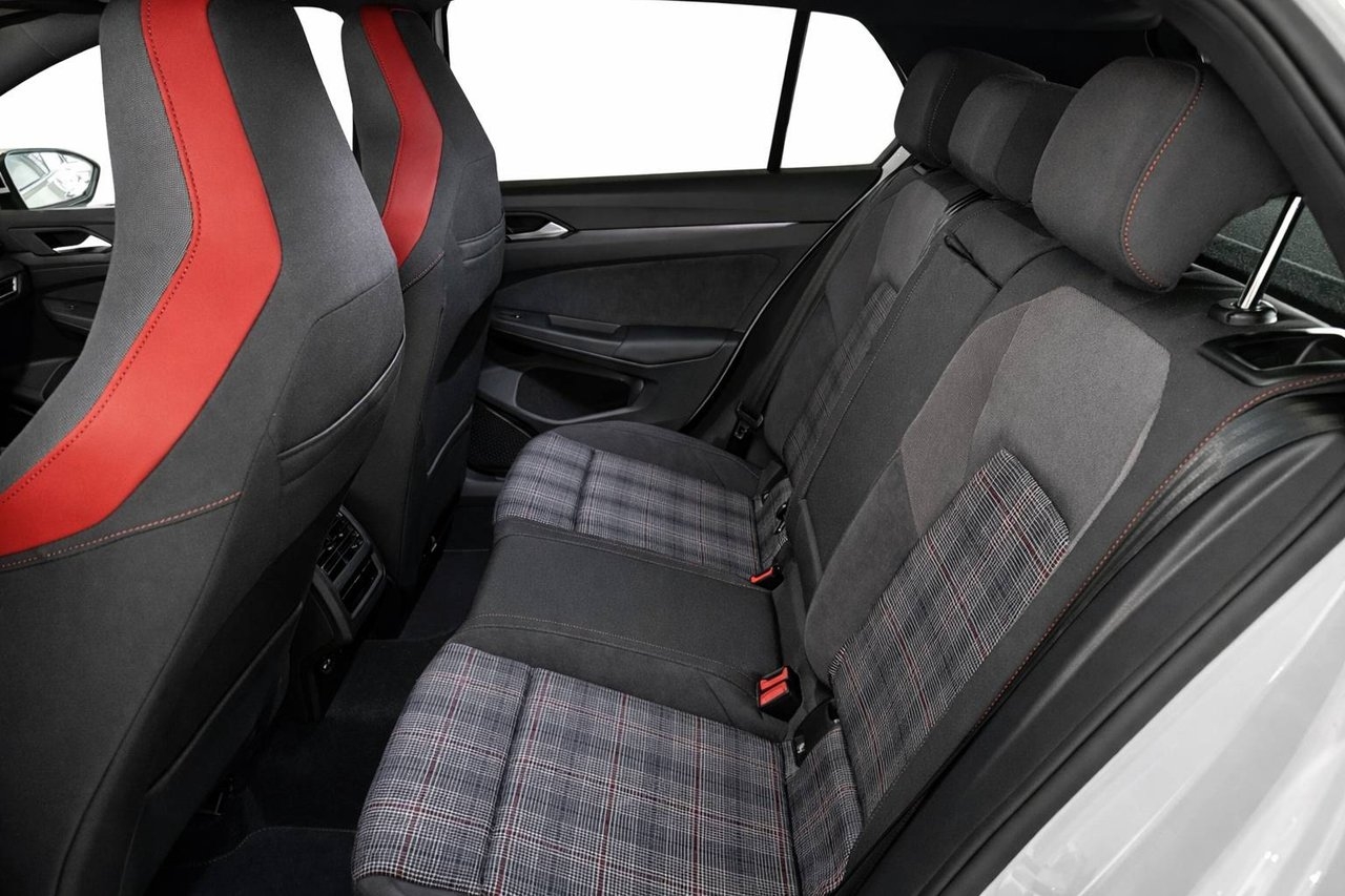 Volkswagen Golf GTI 265 hk 2027, bild 8/8