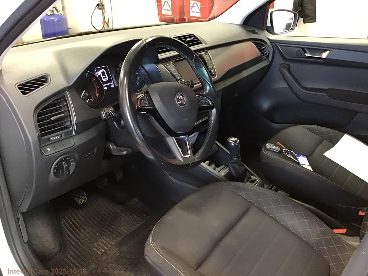 Skoda Fabia 1.2 TSI 2017, photo 2/5