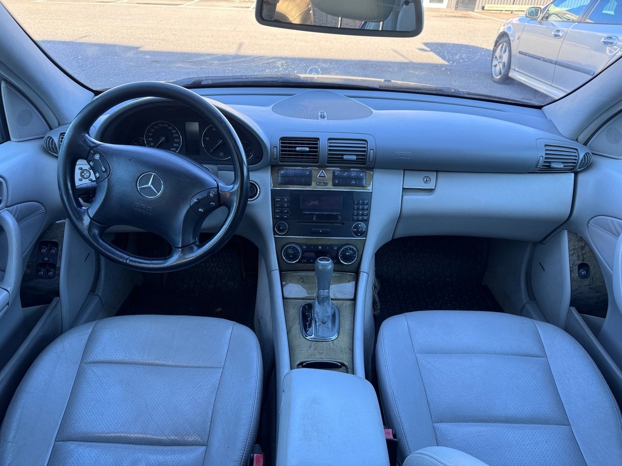 Mercedes-Benz C 2006, bild 7/8