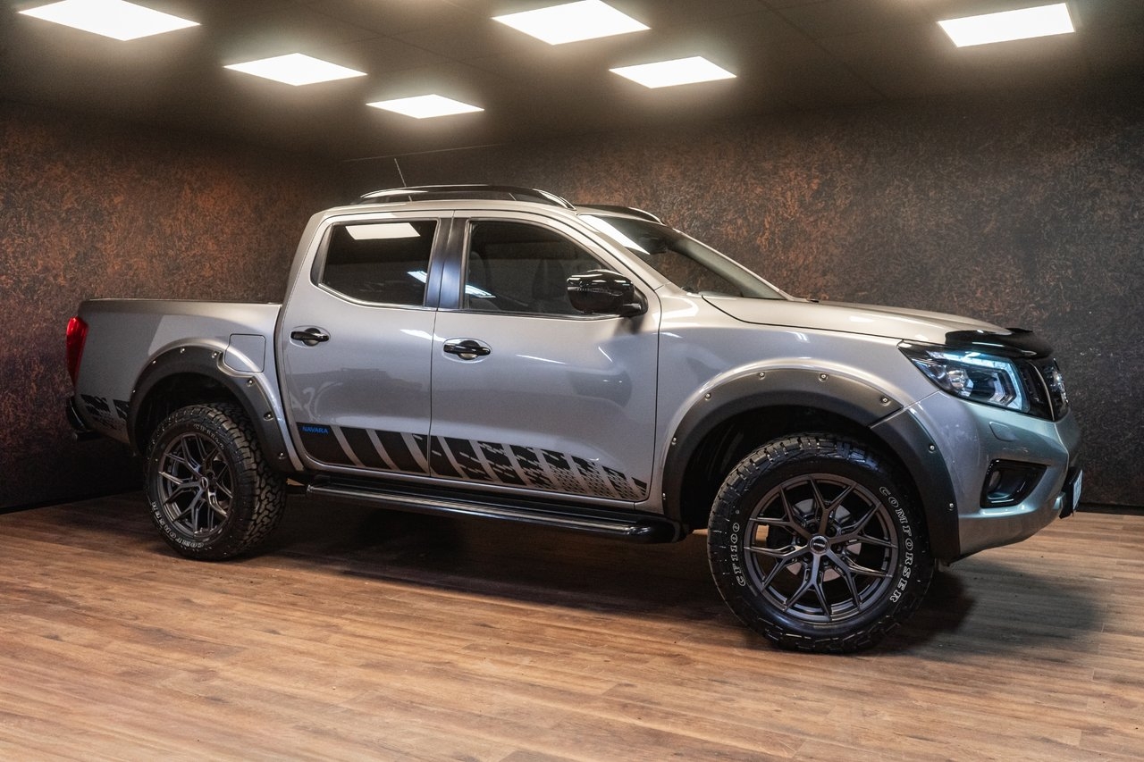 Nissan Navara 2.3 dCi 4WD N-Guard 2021, bild 2/10
