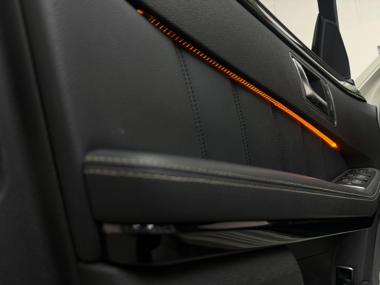 Mercedes-Benz E 220 CDI Avantgarde AMG 2012, bild 6/10
