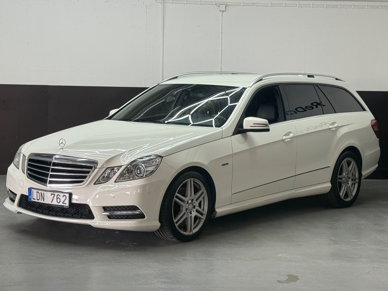 Mercedes-Benz E 220 CDI Avantgarde AMG 2012, bild 4/10