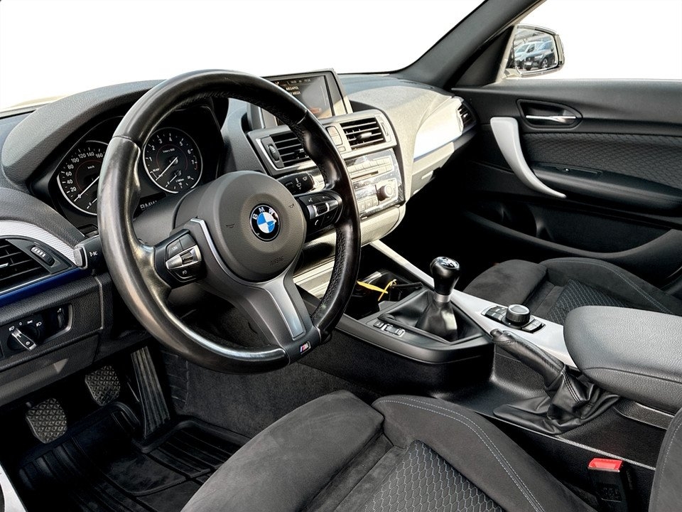 BMW 118 2016, bild 4/10