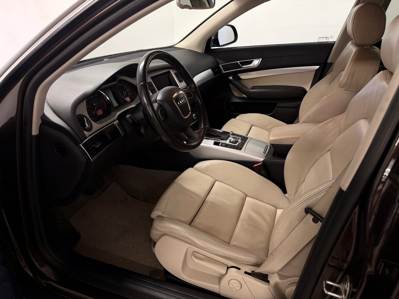 Audi A6 allroad 2010, bild 6/10