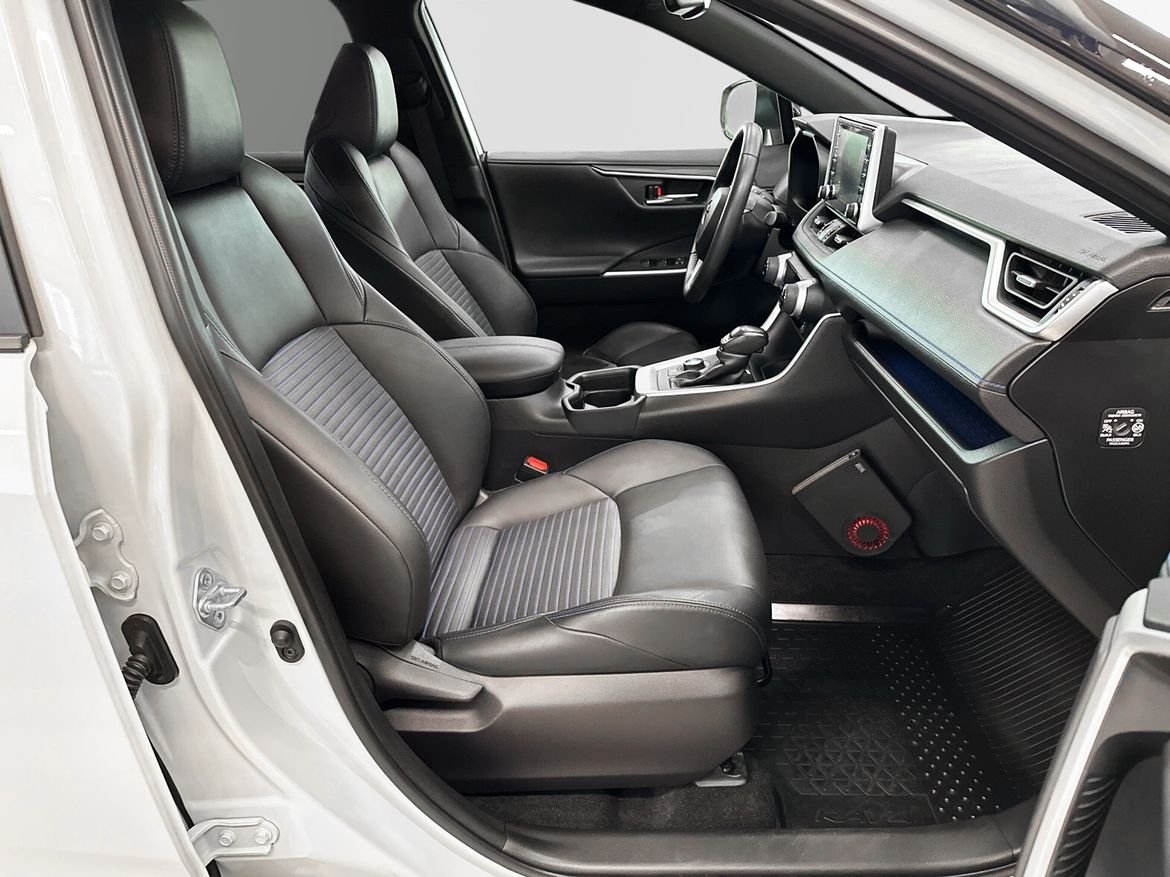 Toyota RAV4 2021, bild 7/10