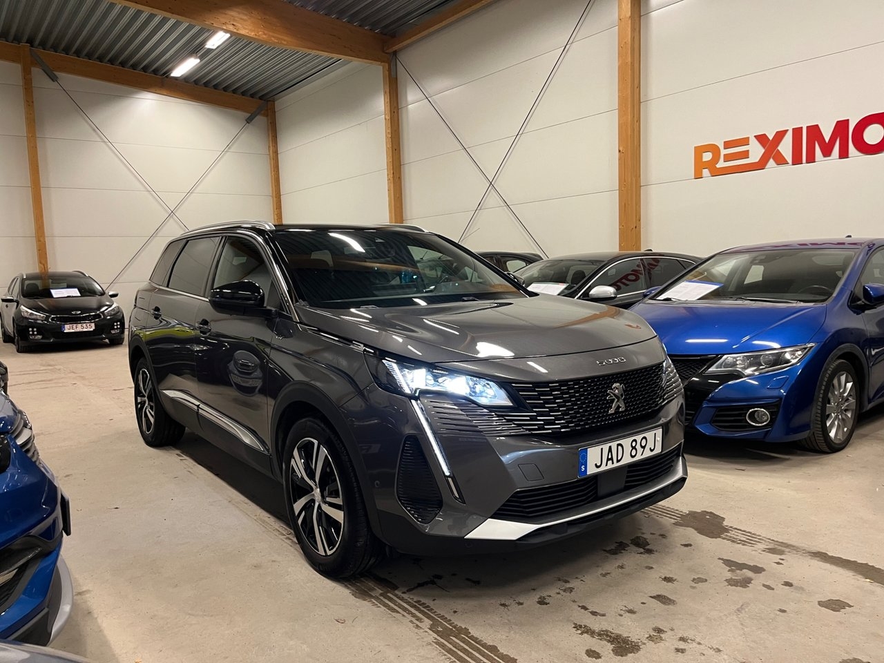 Peugeot 5008 1.2 PureTech 130 2022, photo 2/10
