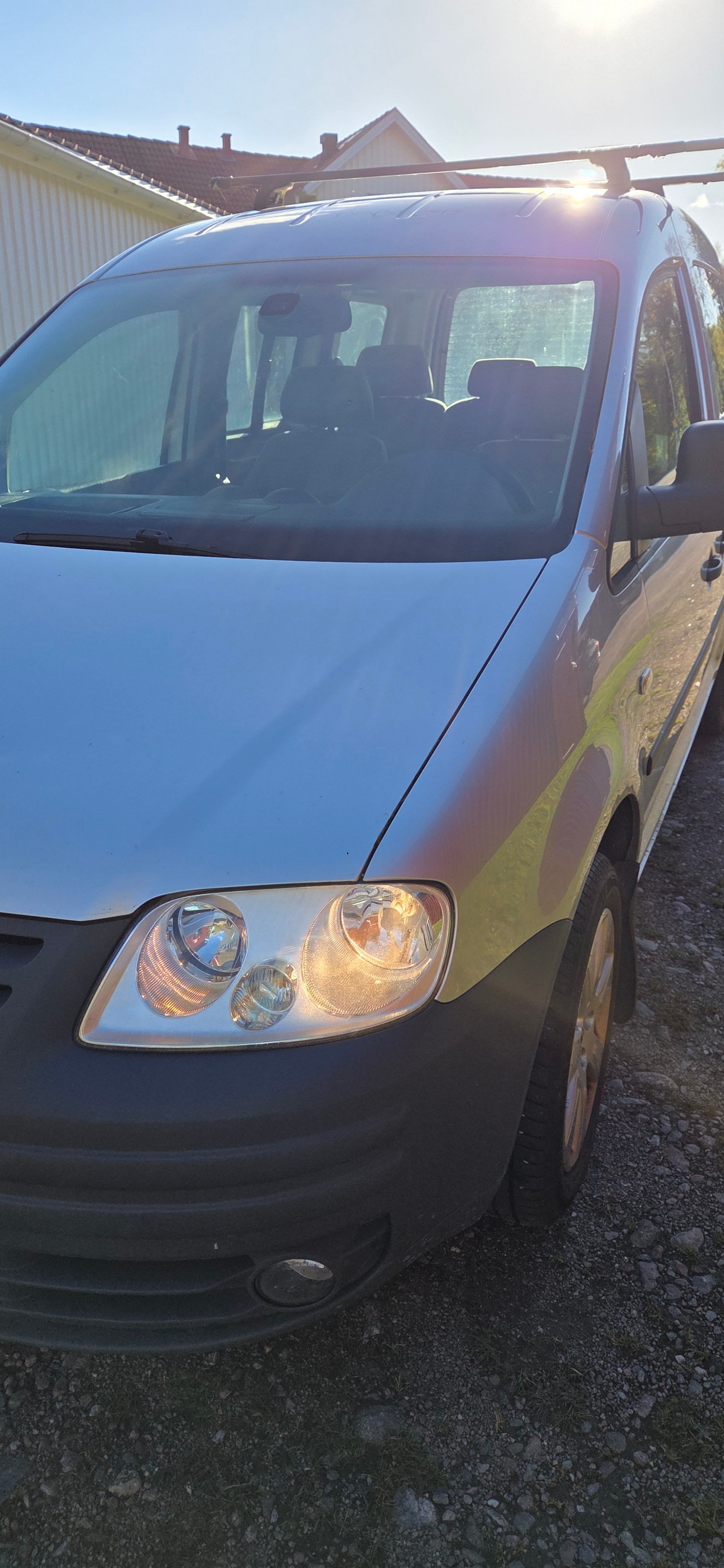 Volkswagen Caddy 2009, bild 2/9