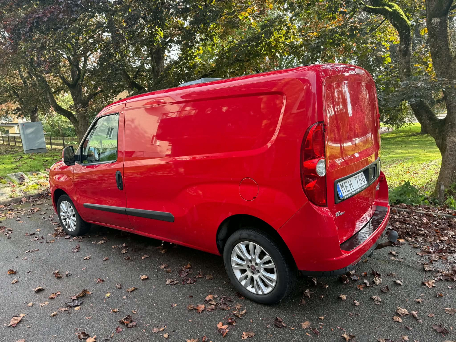 Fiat Doblo 2012, bild 6/7