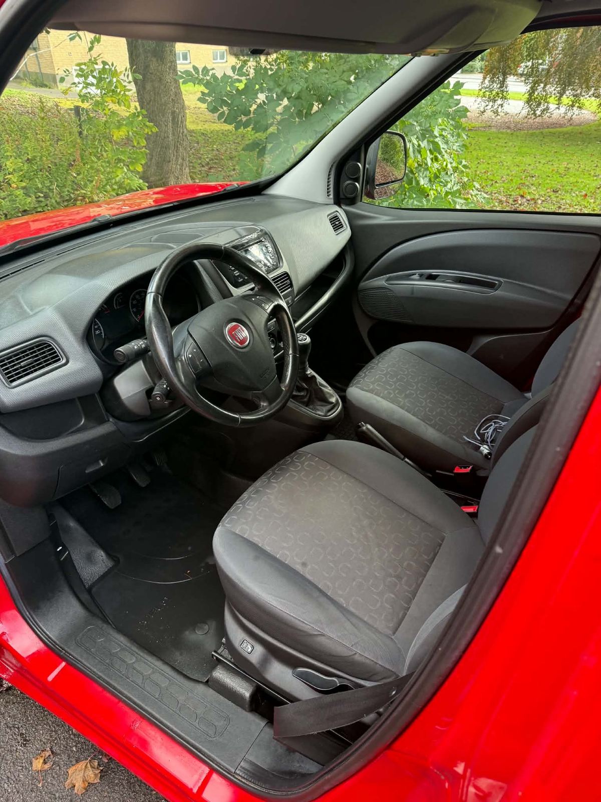 Fiat Doblo 2012, bild 4/7