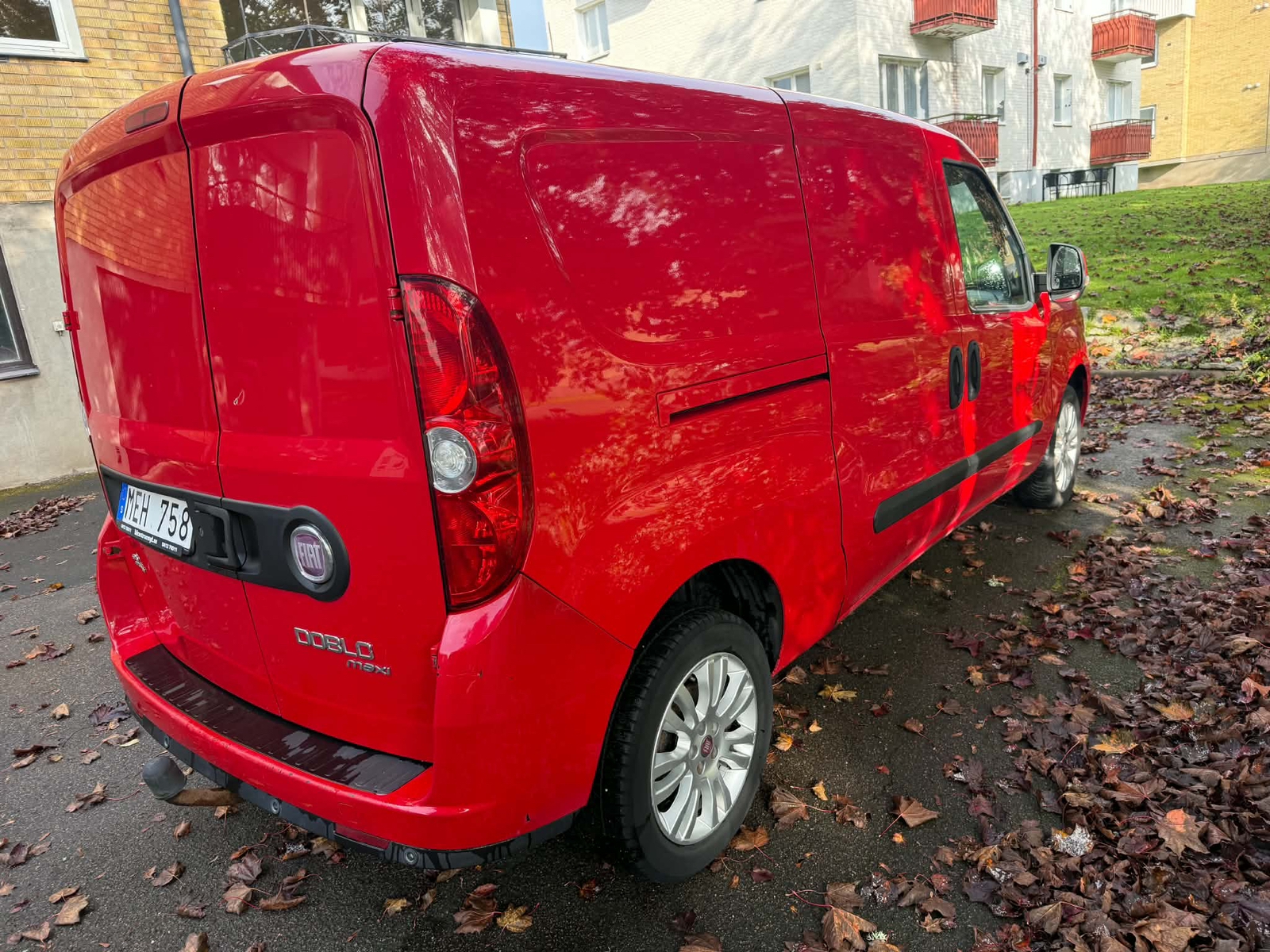 Fiat Doblo 2012, bild 2/7