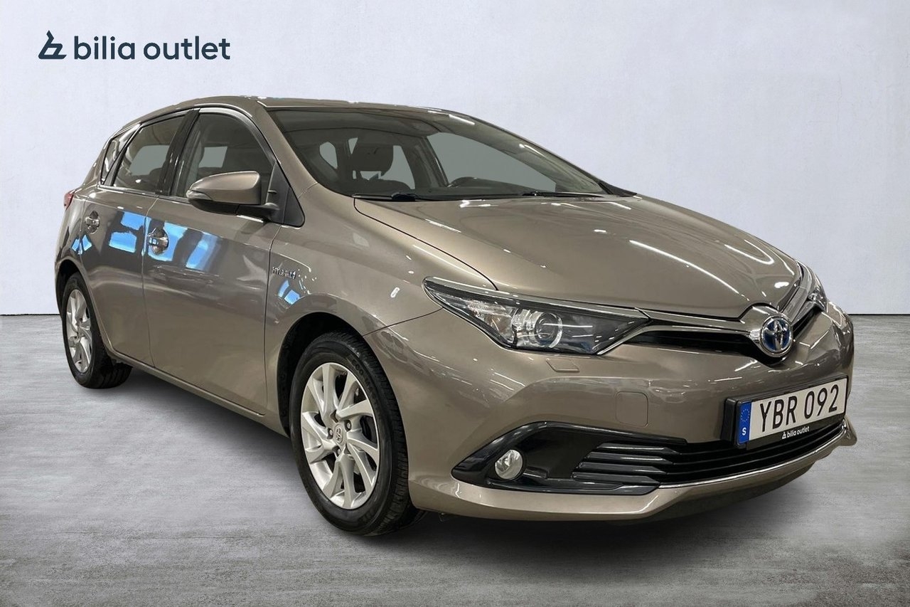Toyota Auris Hybrid e-CVT Active Hybrid 2016, bild 4/10