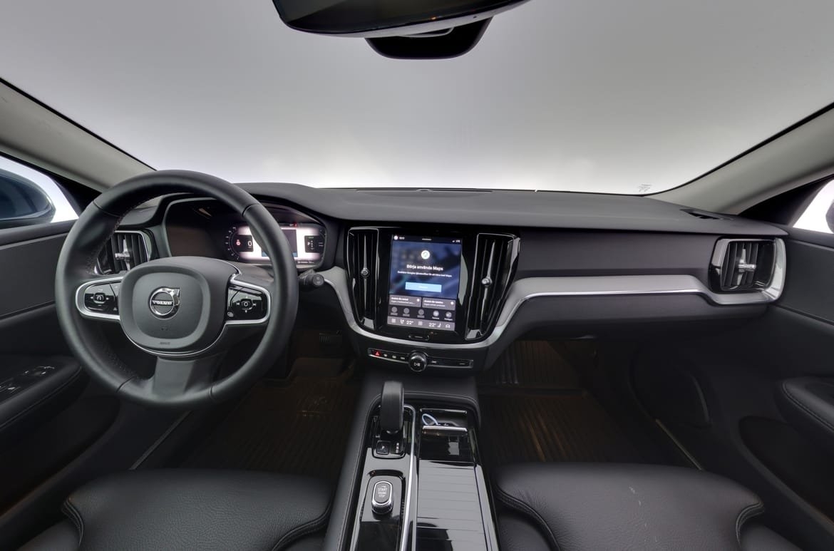 Volvo V60 T6 Plus Bright Edition 2025, bild 7/10