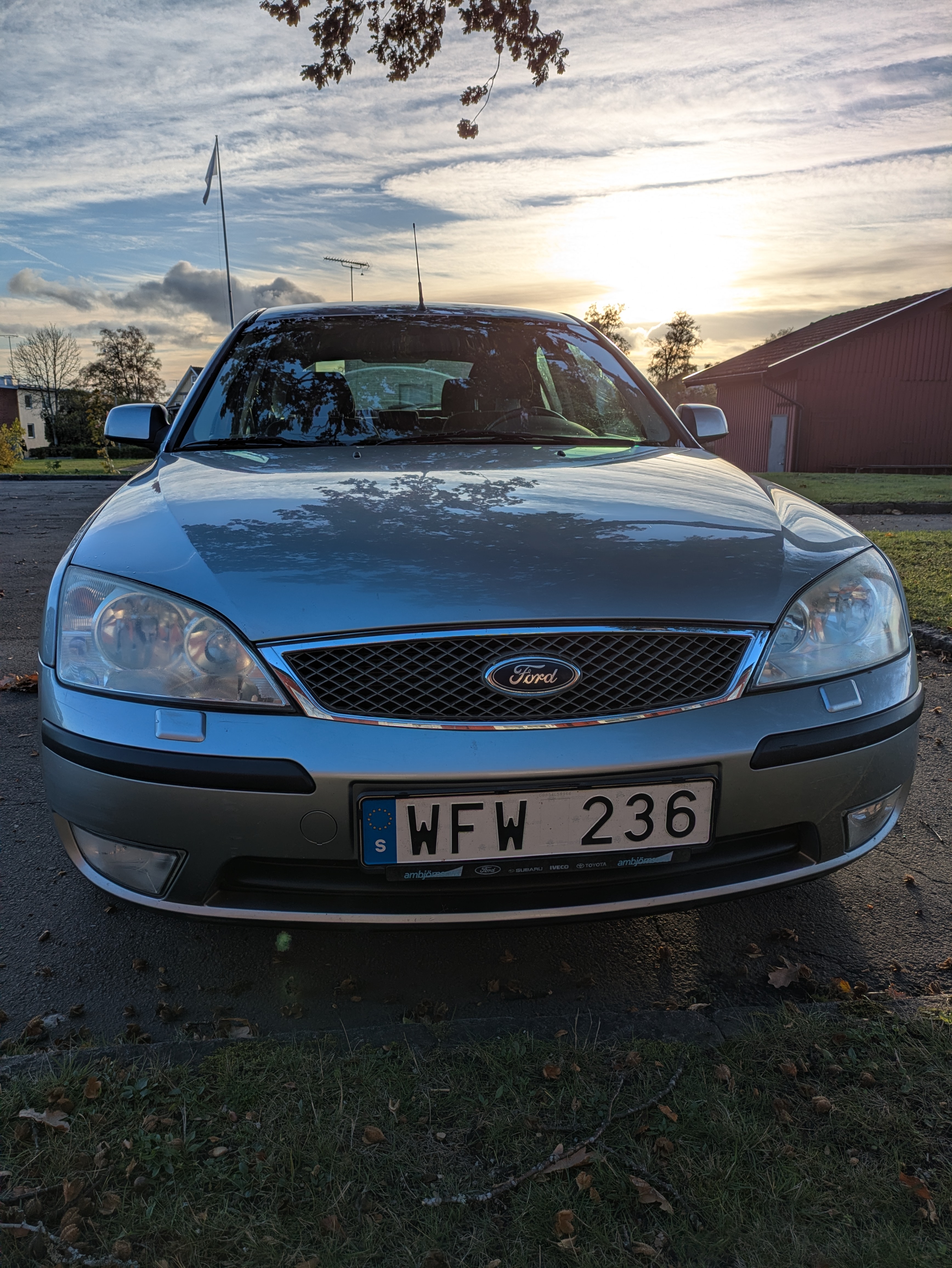 Ford Mondeo Halvkombi 2.0 Manuell 2005, bild 4/8