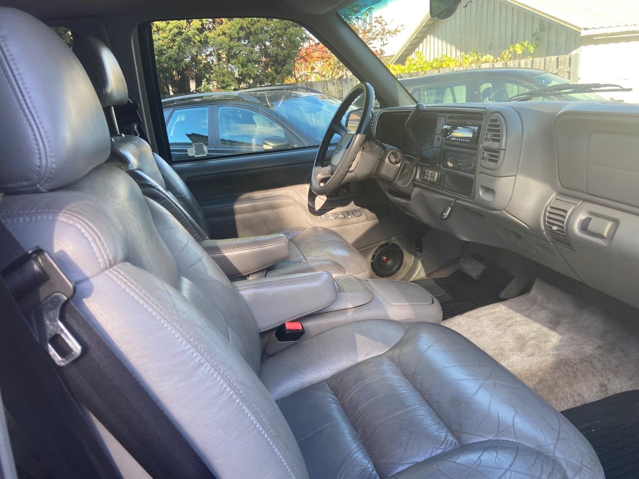Chevrolet Tahoe 1999, kuva 6/10