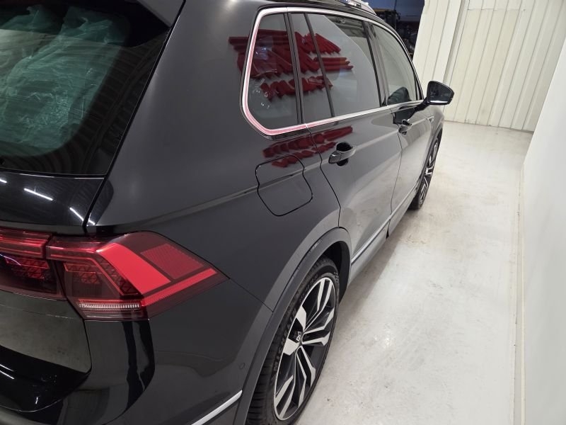Volkswagen Tiguan 2.0 TDI SCR R-Line 2017, bild 6/9