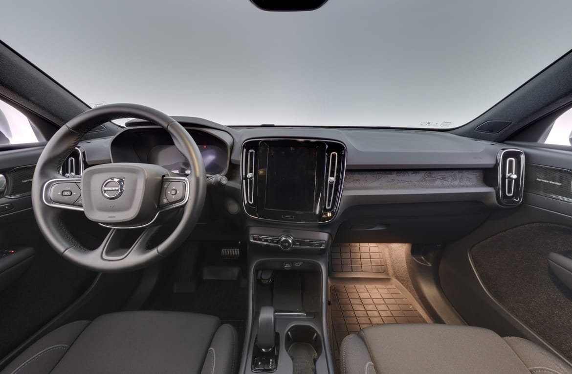 Volvo EX40 2025, bild 7/10