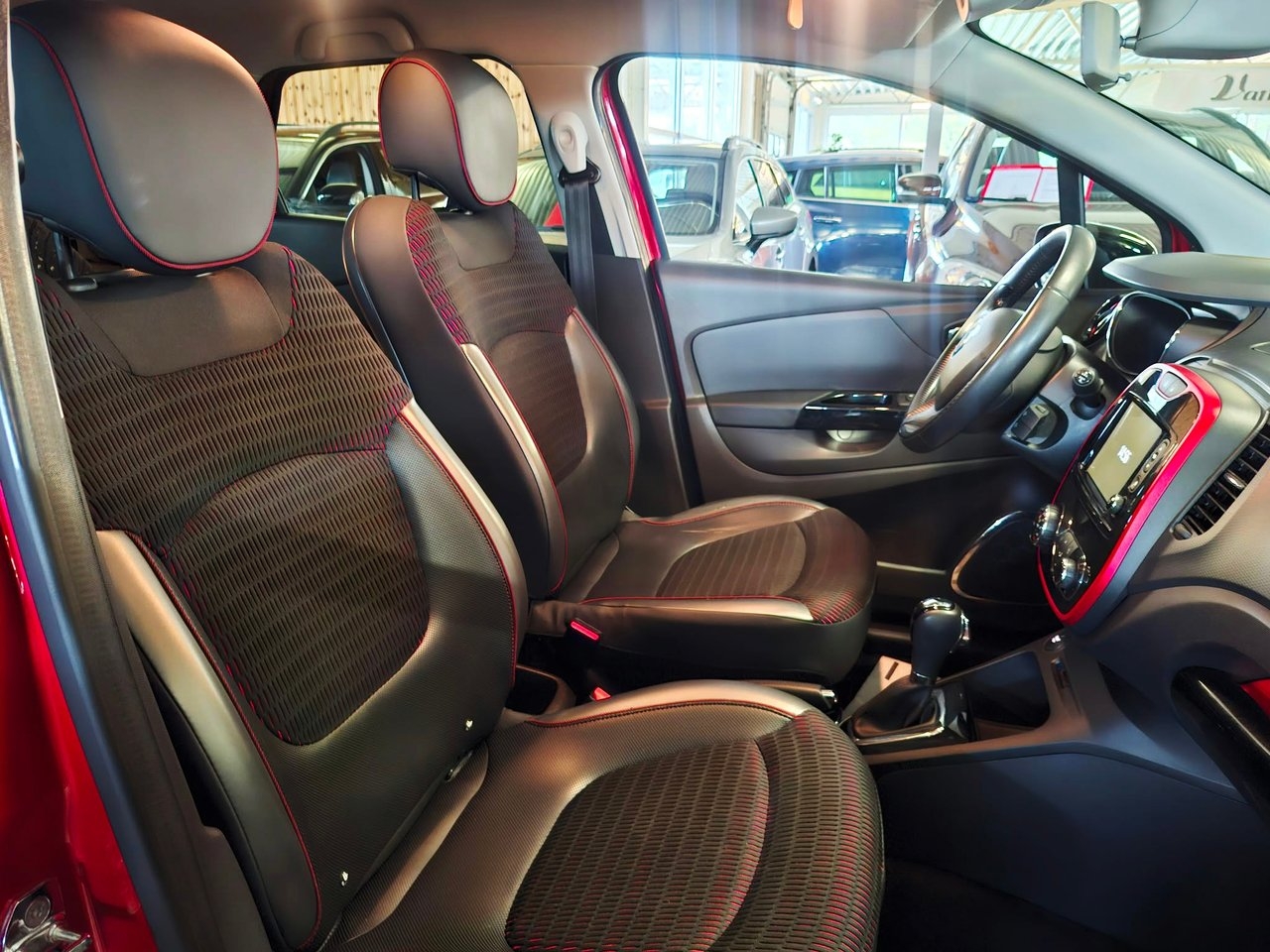 Renault Captur 2015, bild 3/8