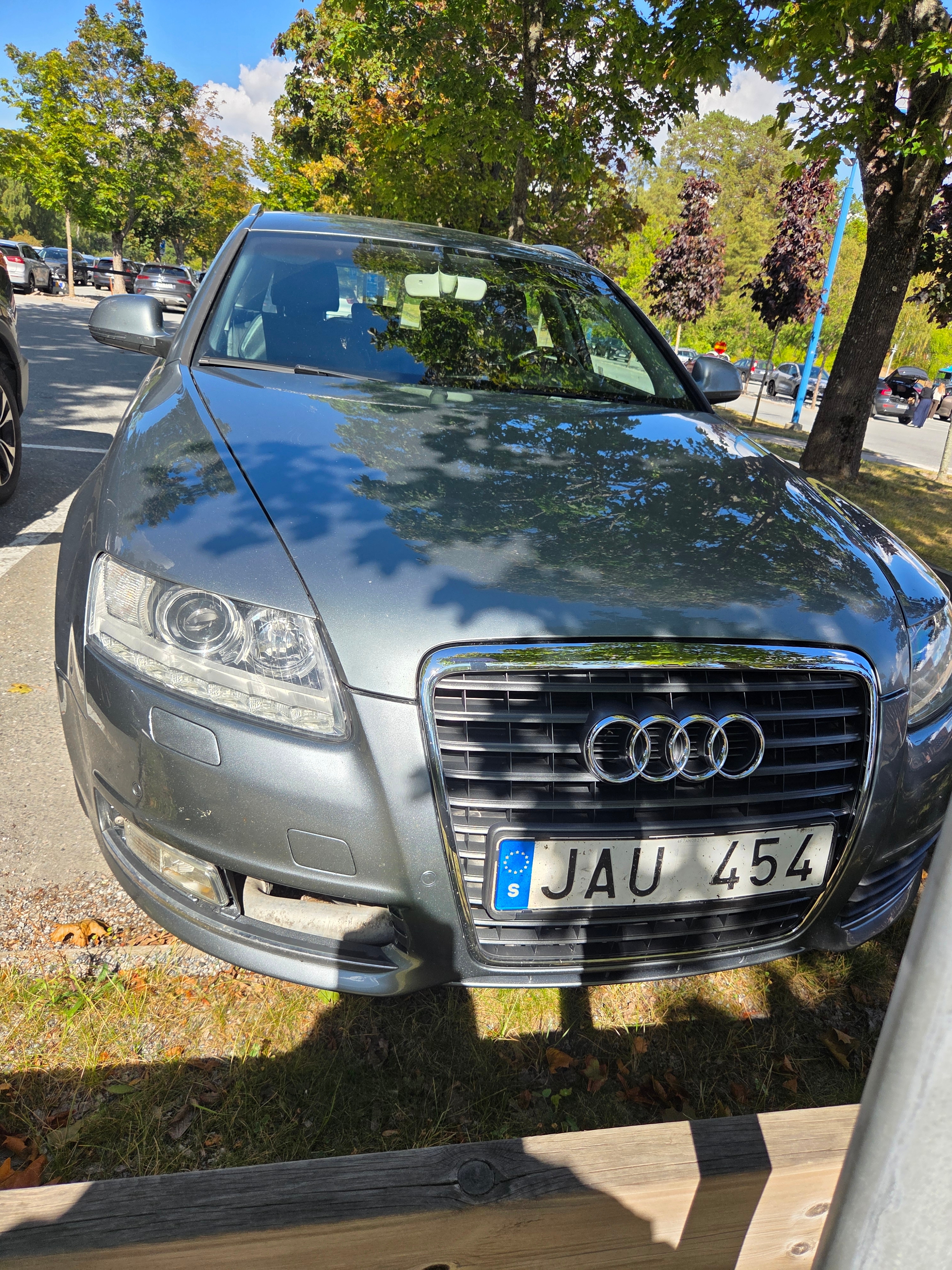 Audi A6 2.0 TDI 2010, bild 3/5