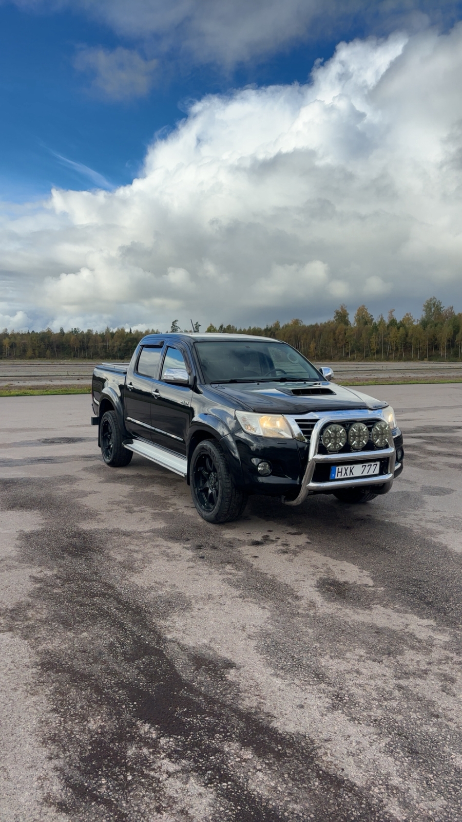 Toyota HiLux 2012, bild 2/8