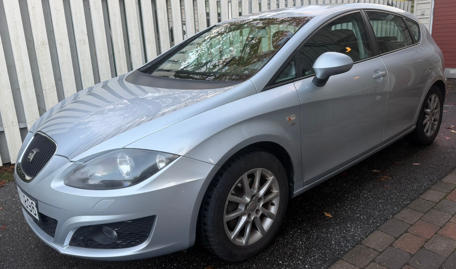 Seat Leon 1.8 TSI 2011, bild 2/10
