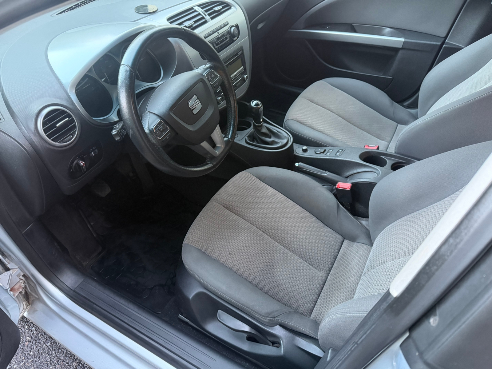 Seat Leon 1.8 TSI 2011, bild 4/10