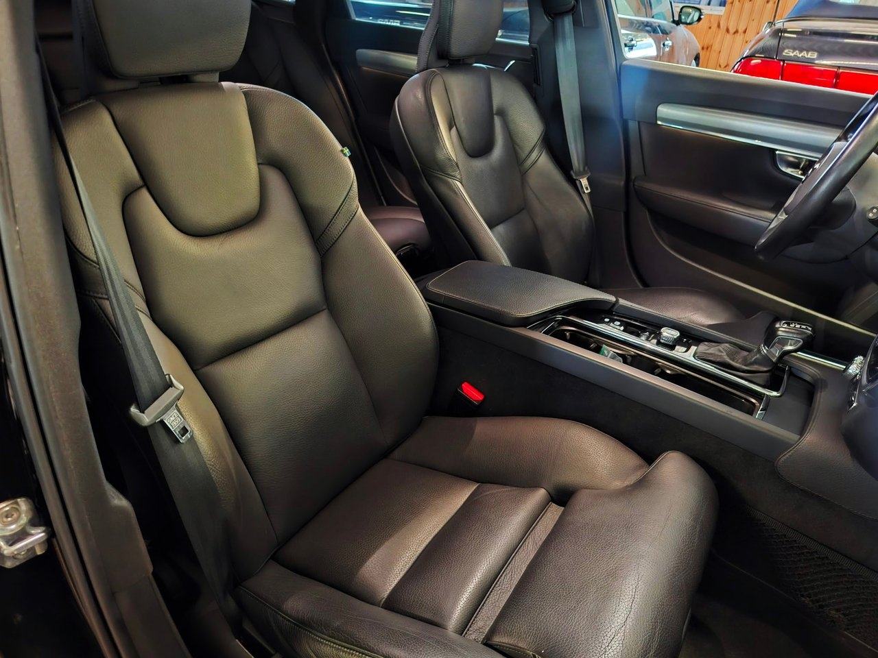 Volvo V90 T4 Momentum Advanced 2020, kuva 5/8