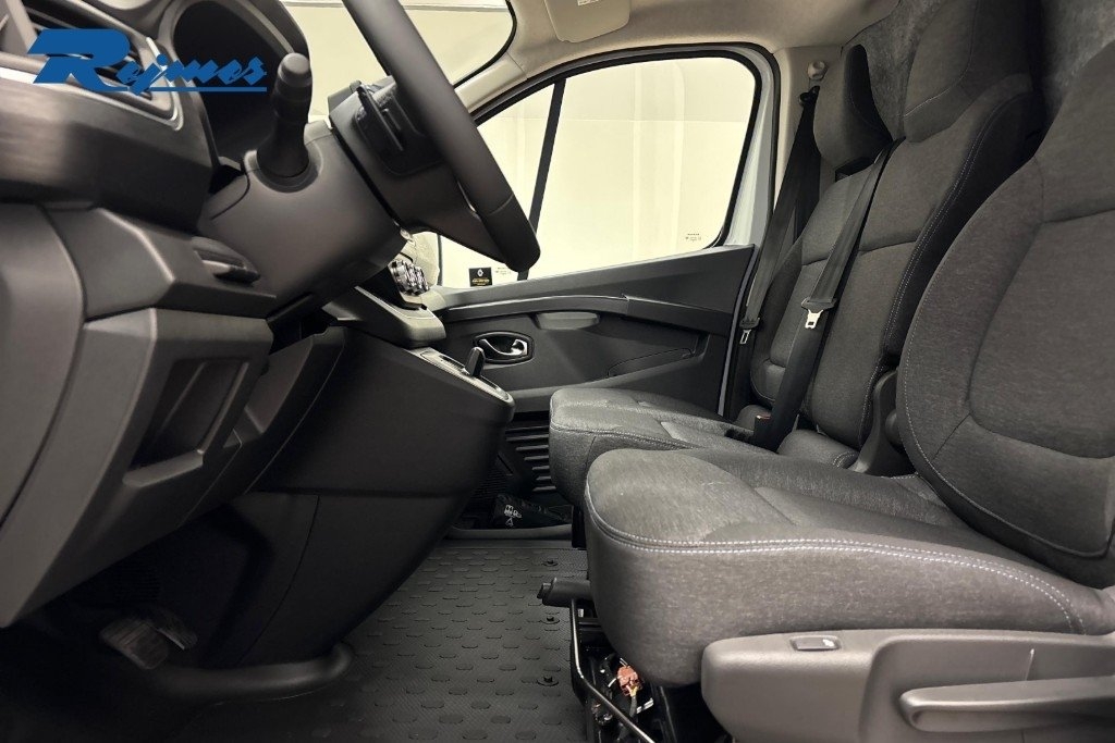 Renault Trafic Blue dCi 150 2026, photo 6/10