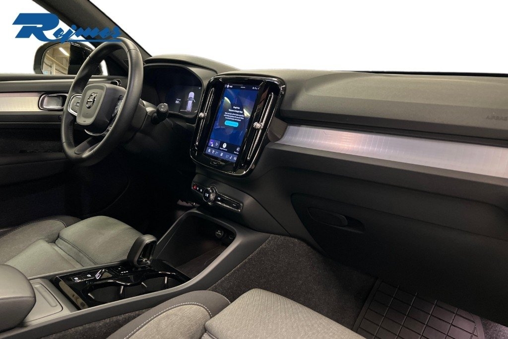 Volvo XC40 B3 FWD Bensin Plus Dark 2025, bild 5/10
