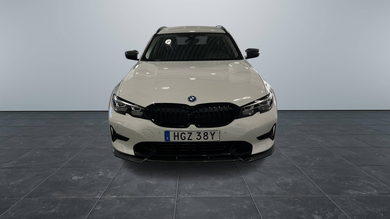BMW 330e 2022, photo 3/10