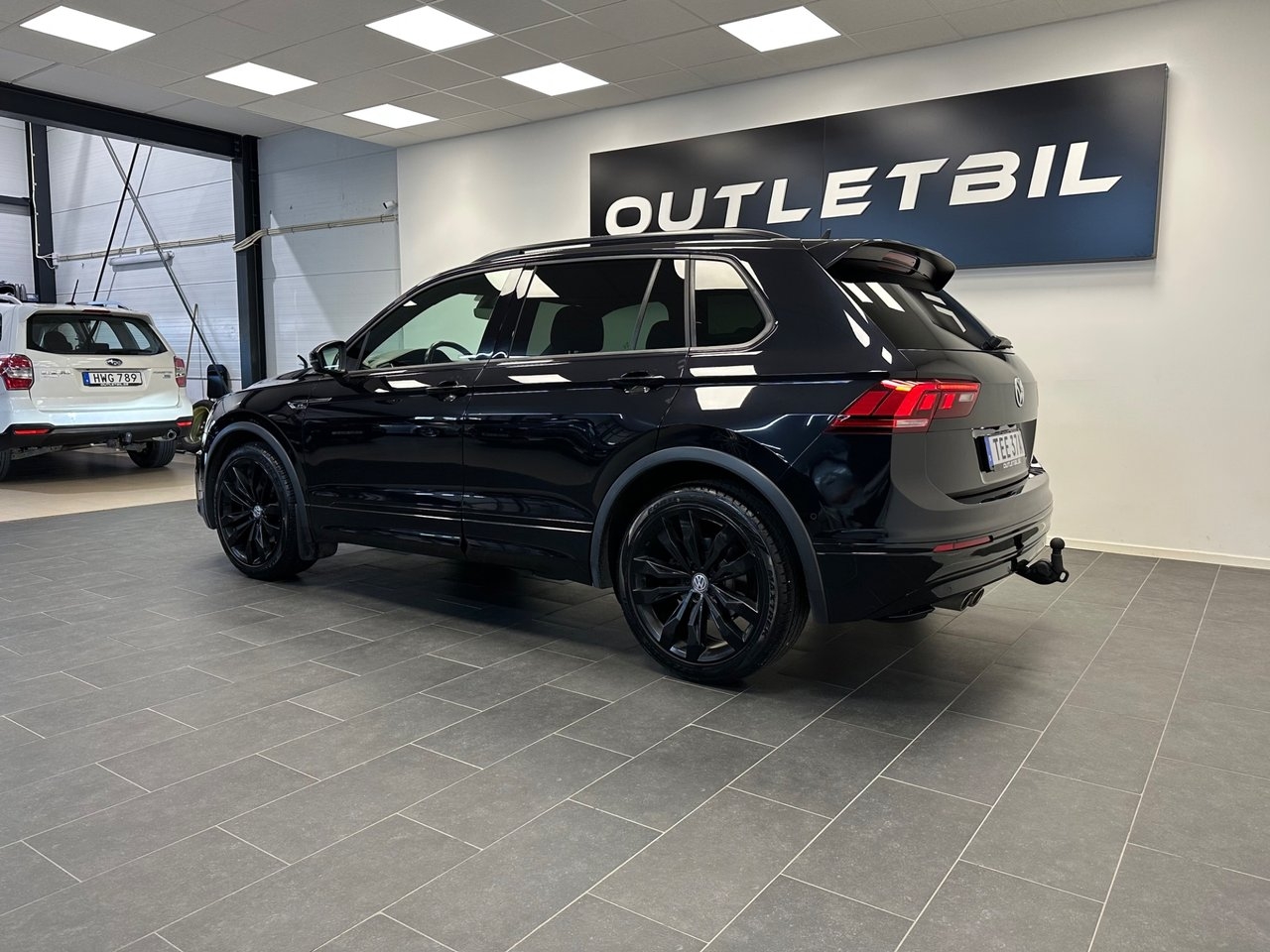 Volkswagen Tiguan 2.0 TSI R-Line 2020, bild 4/10