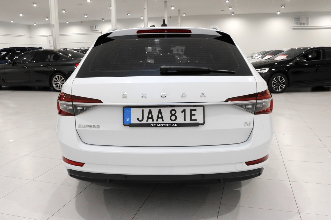 Skoda Superb 2023, bild 4/10