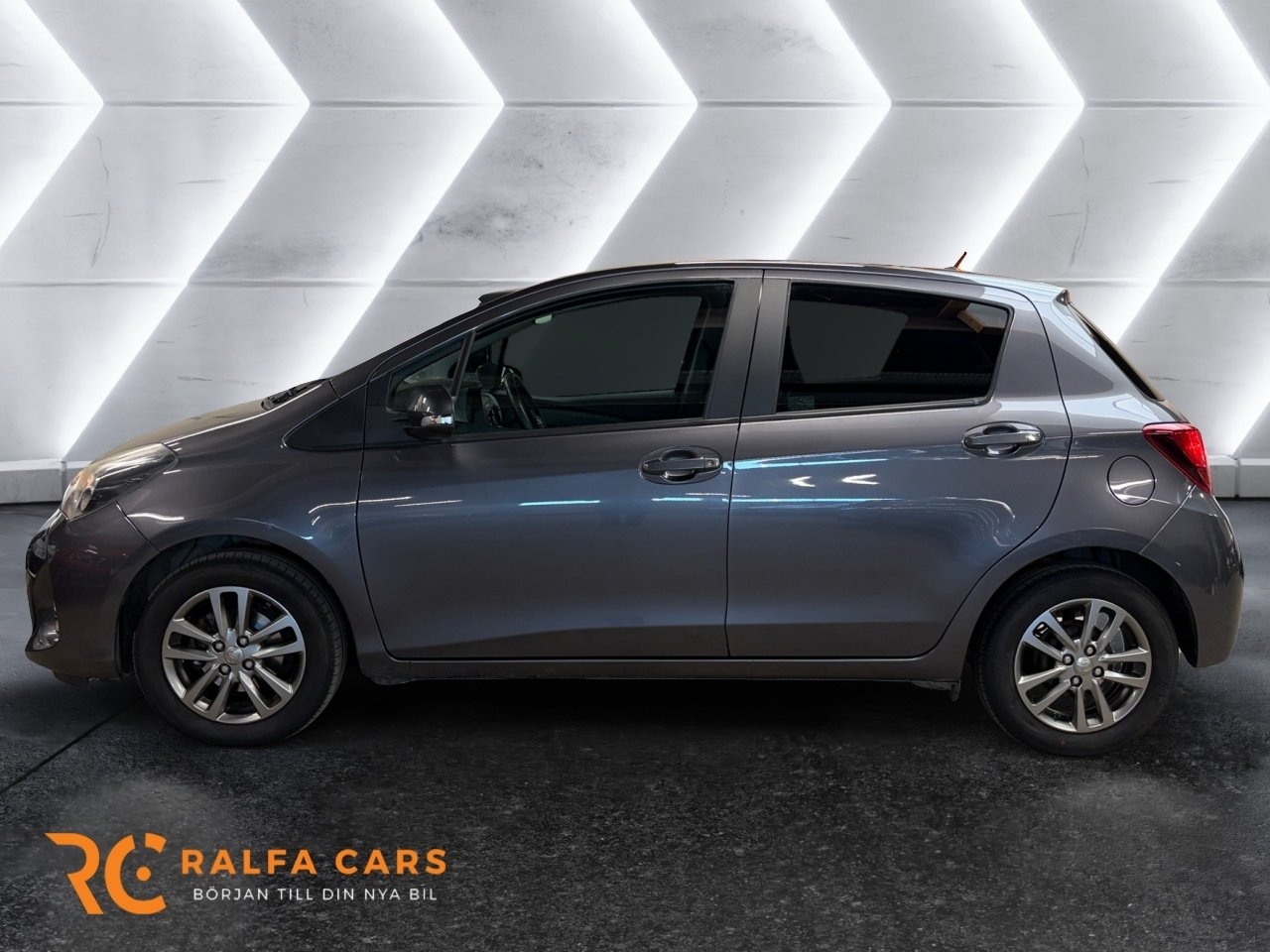 Toyota Yaris 2015, bild 3/10