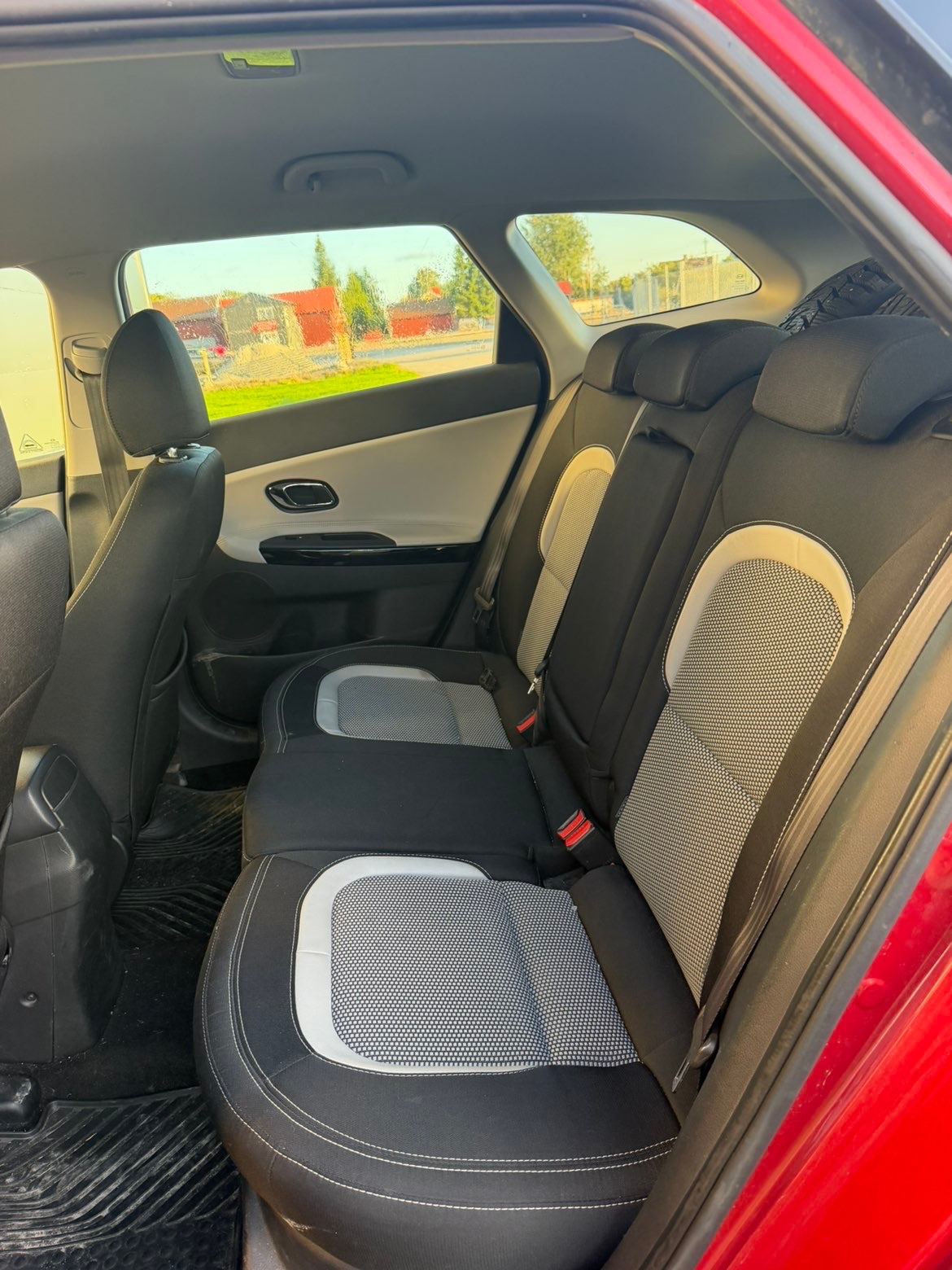 Kia Ceed _sw 1.6 CRDi Manuell 2013, bild 6/7